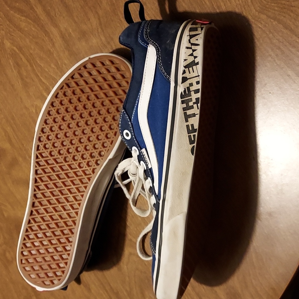 Vans off the wall shoes